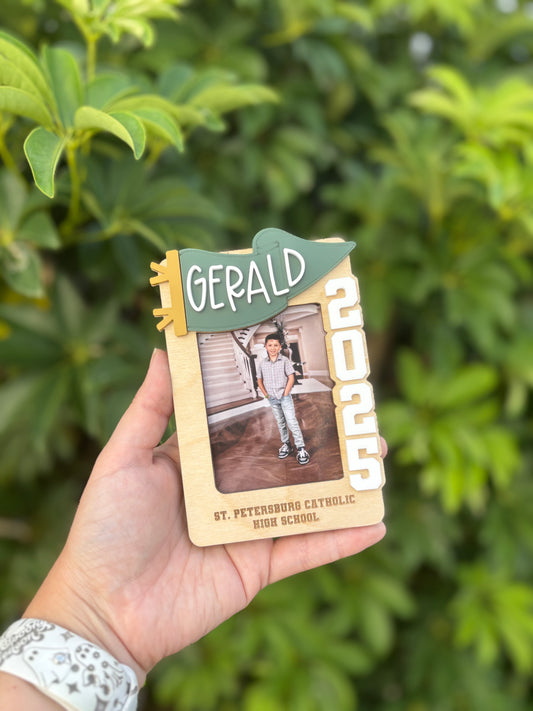 Graduation class of 2025 magnet frame