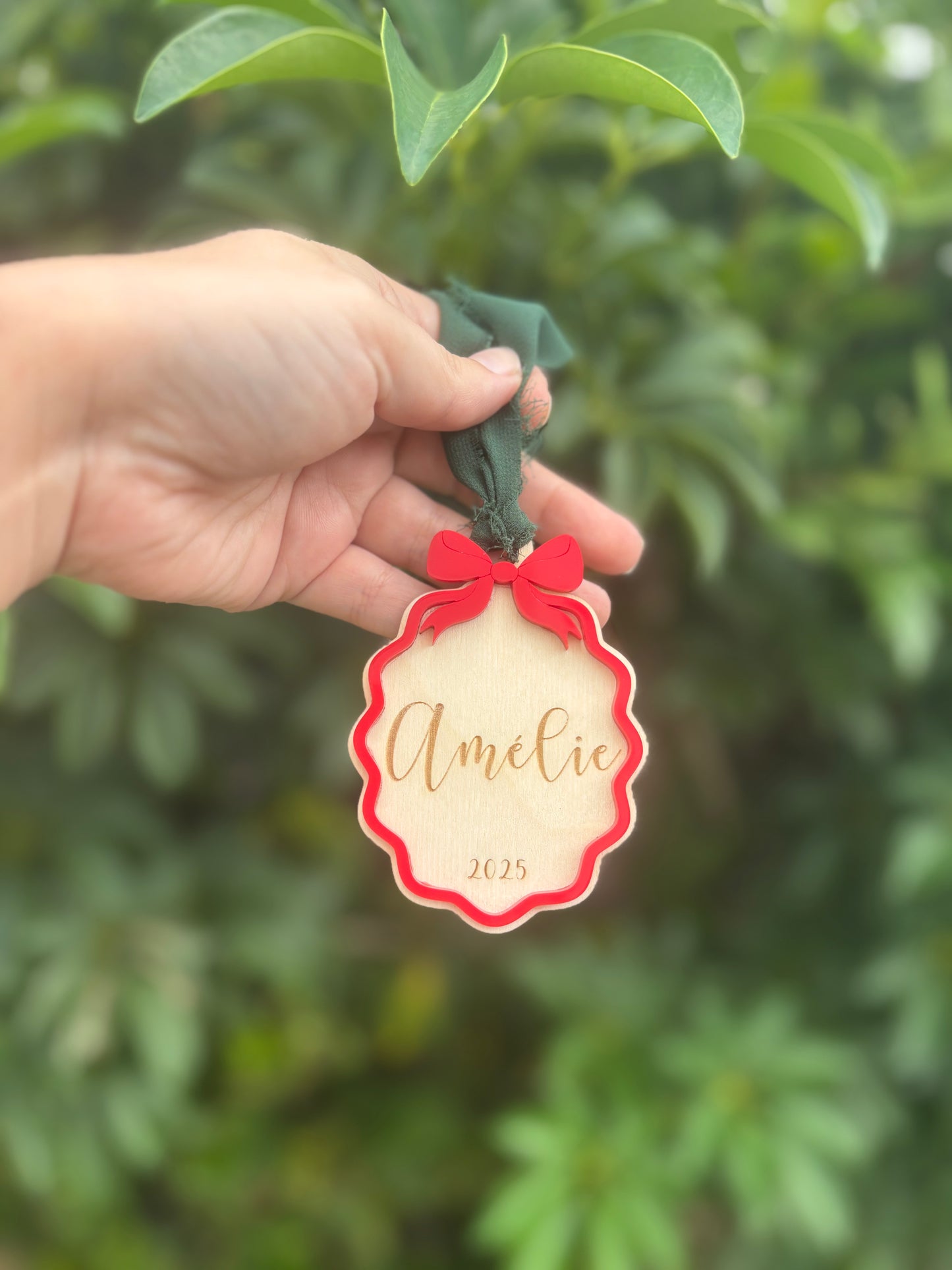 Vintage bow ornament