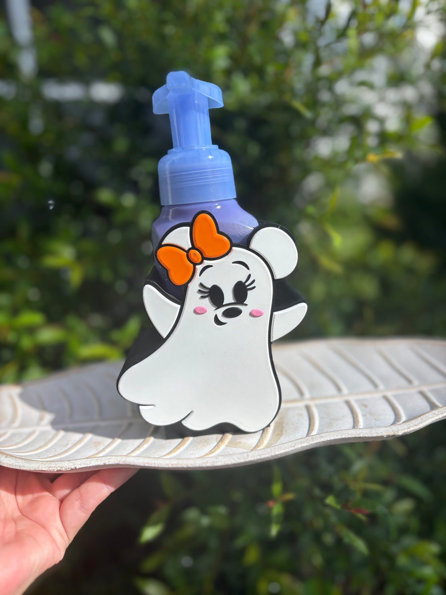 Spooky mouse soap holder