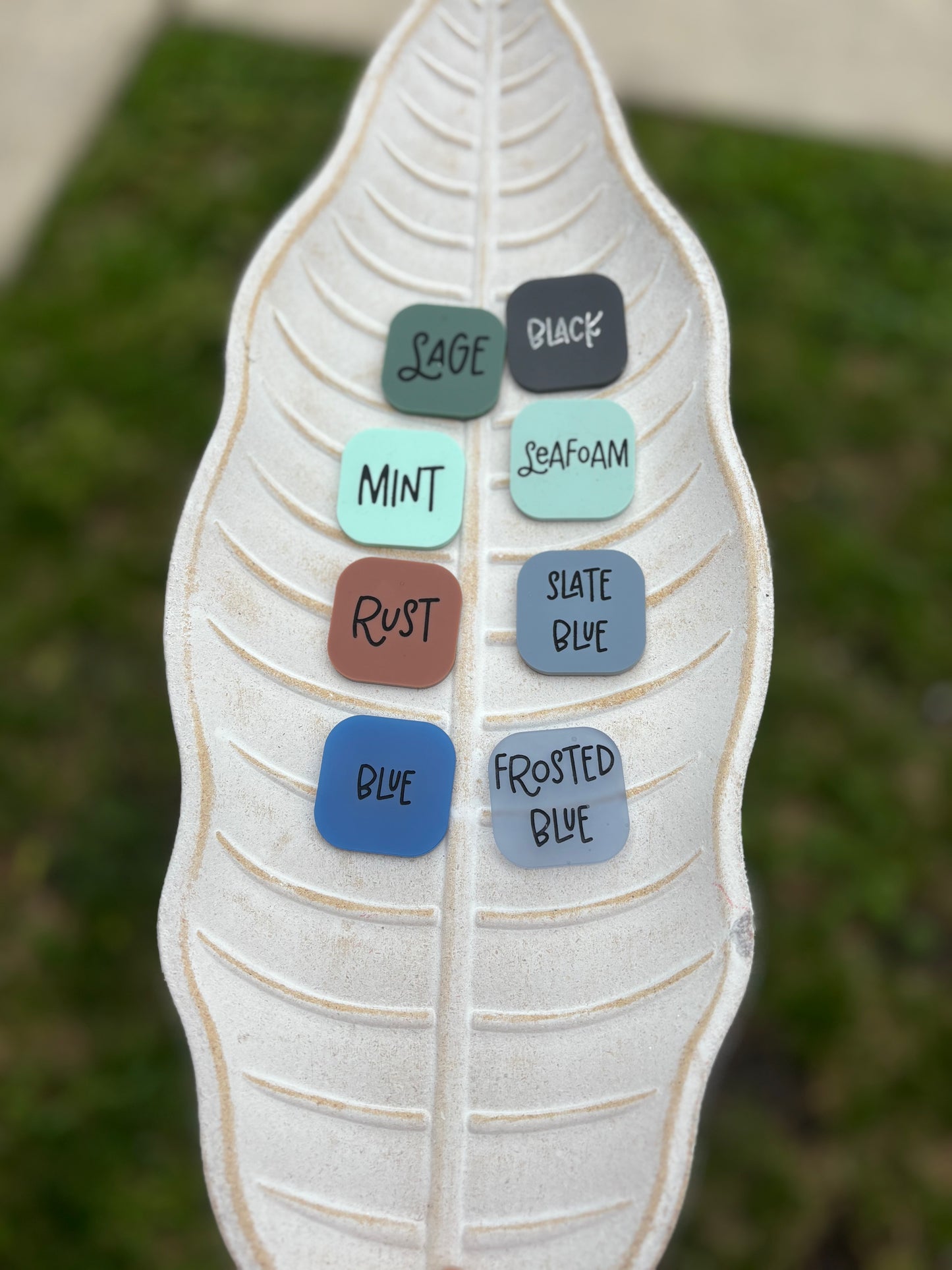 Easter tag with cap