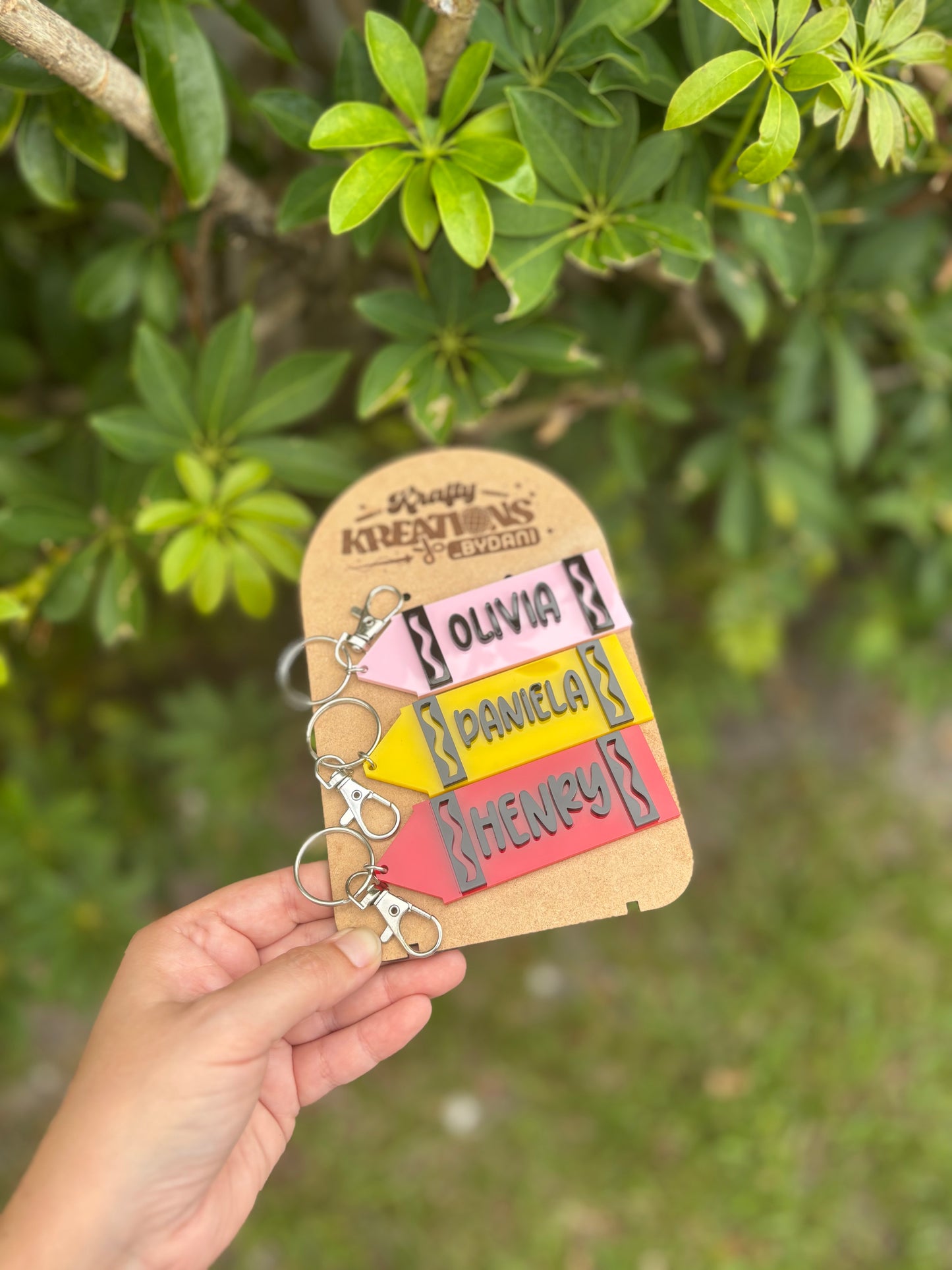 Crayon backpack tag