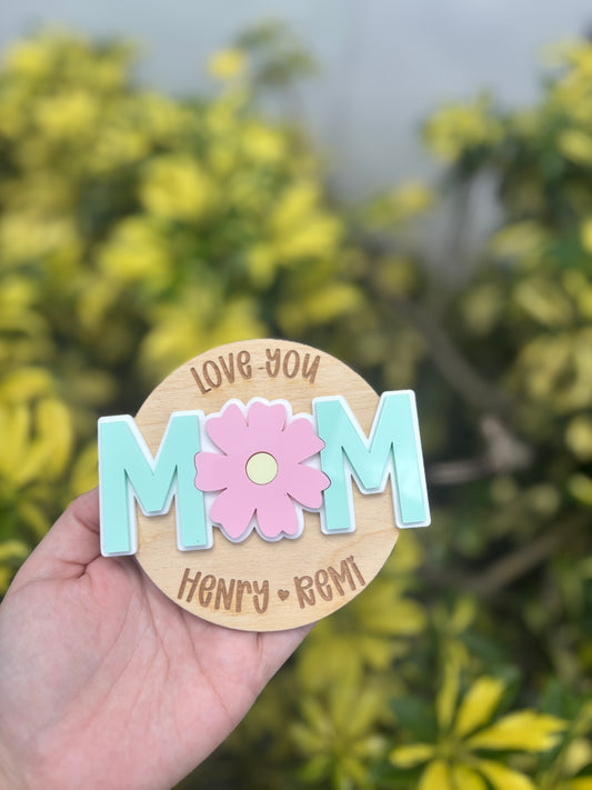 Mom floral magnet