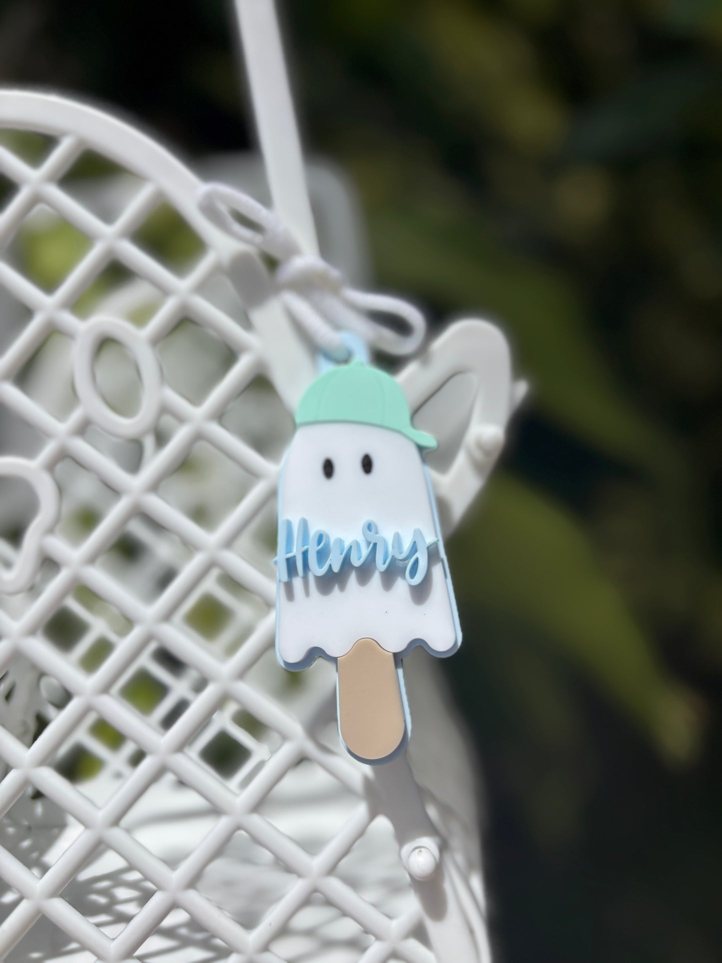 Ice cream ghost tag