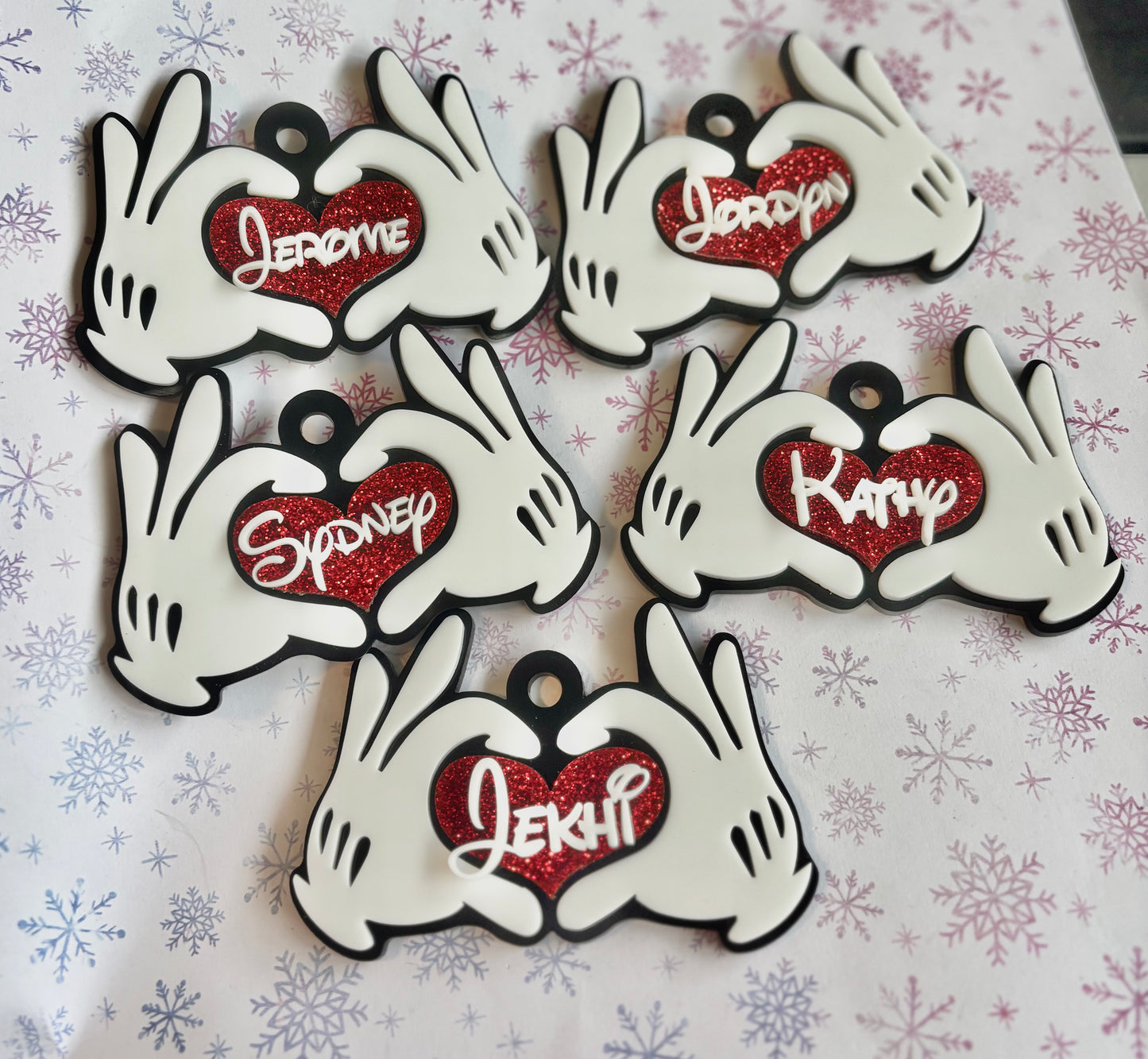 Heart mouse hands ornament