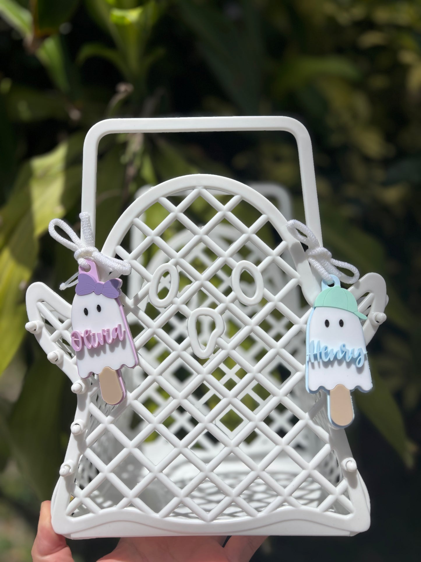 Ice cream ghost tag