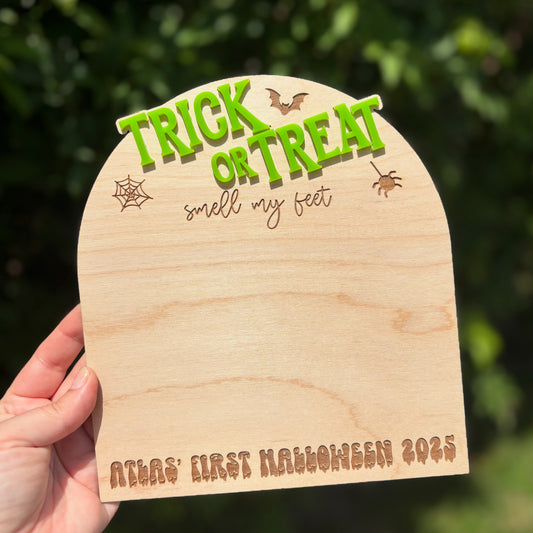 Baby first Halloween | trick o treat smell my feet| Customizable Keepsake| first Halloween Gift