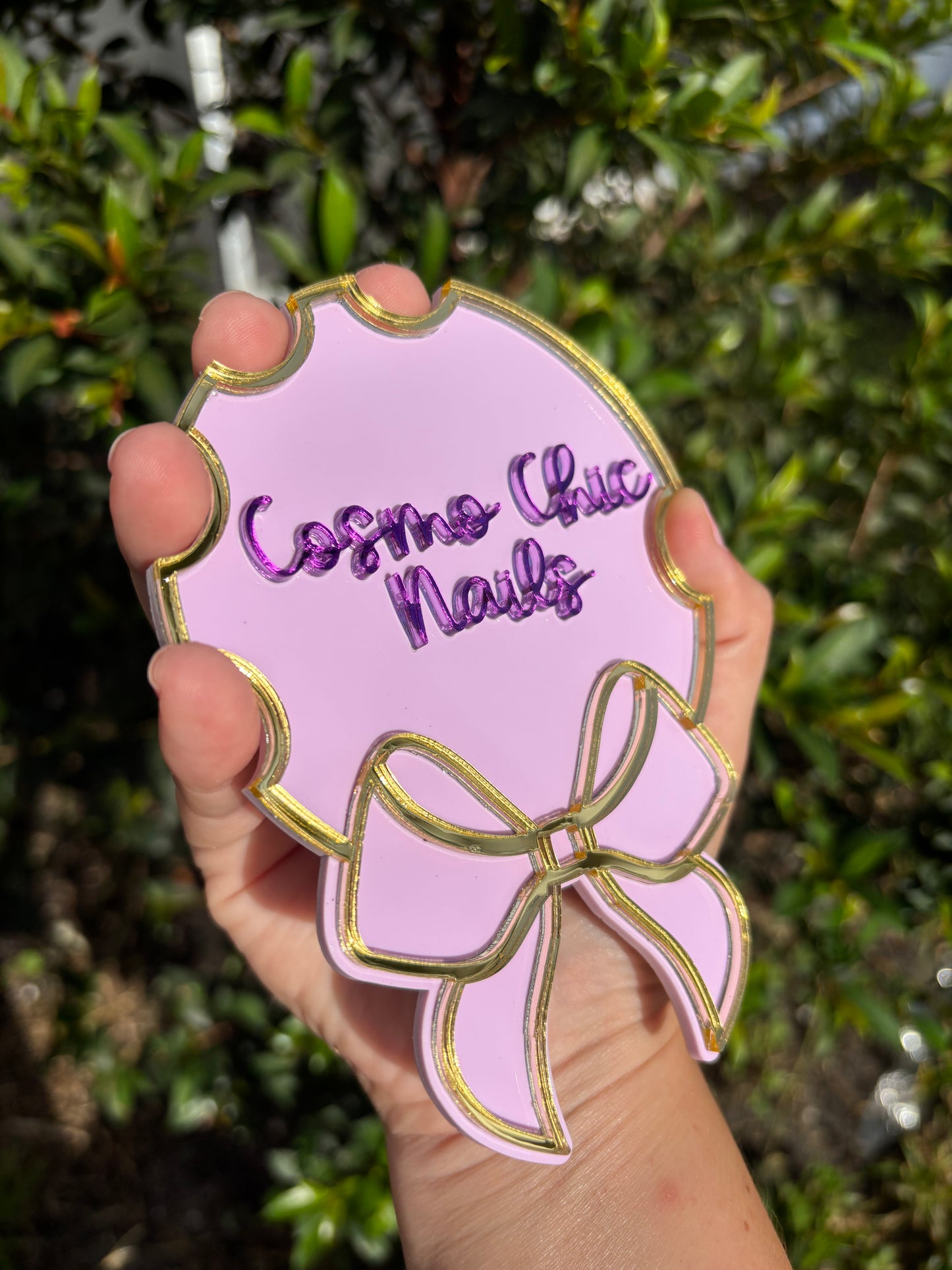 Bow Nailfie