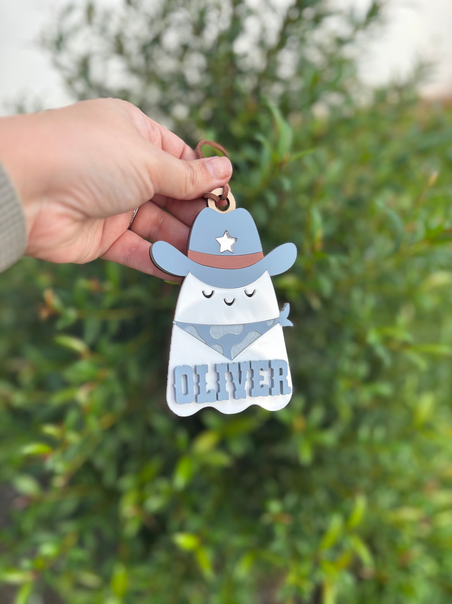 Cowgirl Ghost tag, Cowboy ghost tag