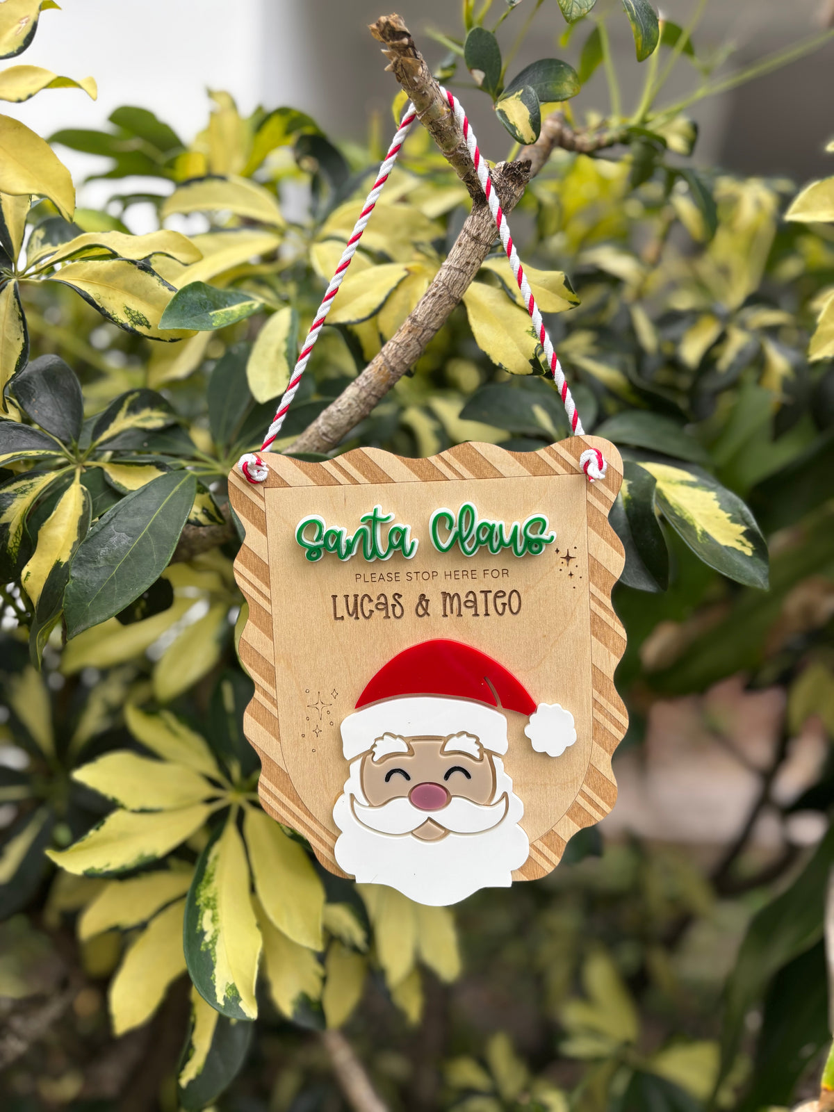 Santa stop here sign