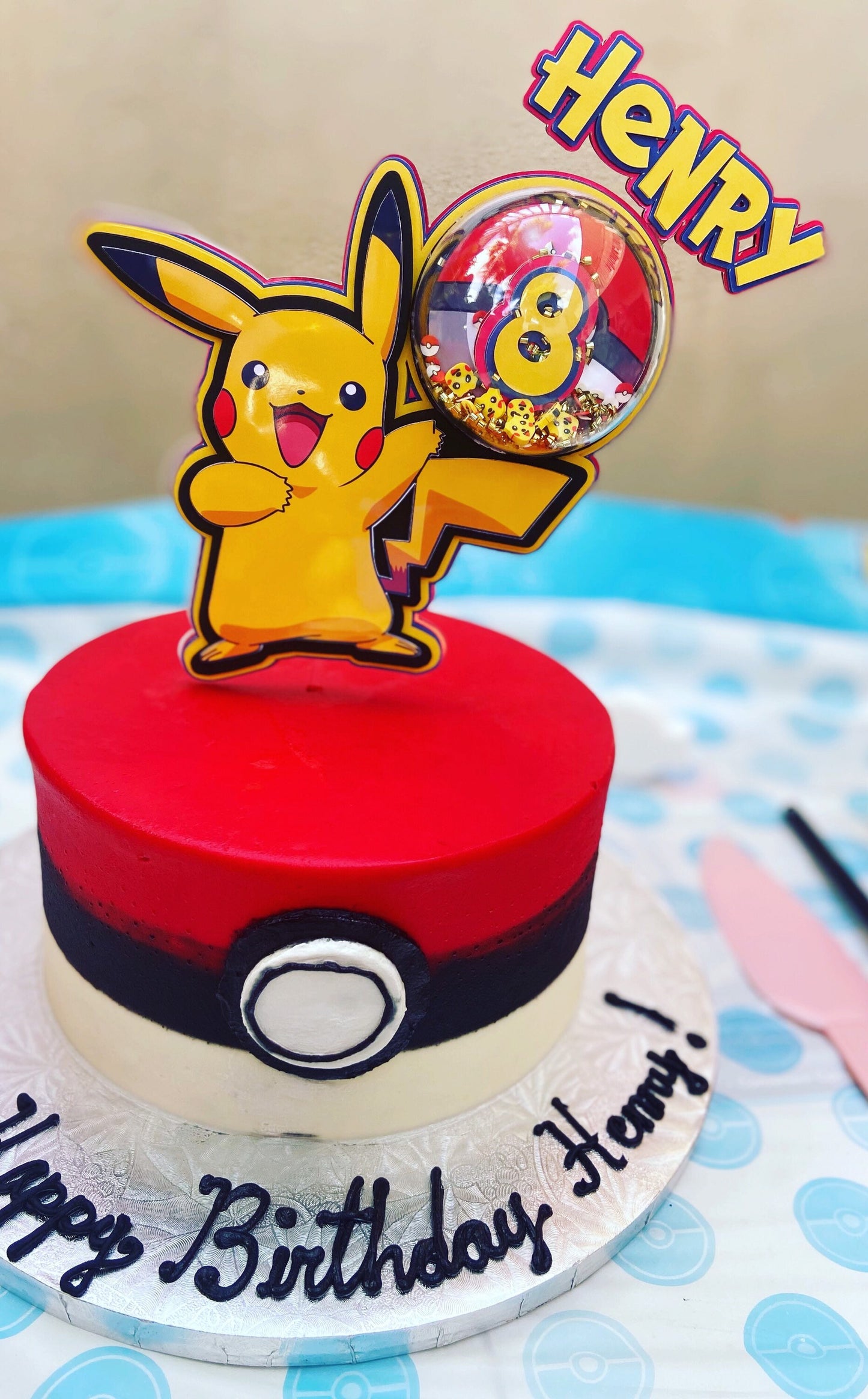 Pikachu Cake Topper| Pokémon Cake Topper| Pikachu Cake| Pikachu shaker cake topper