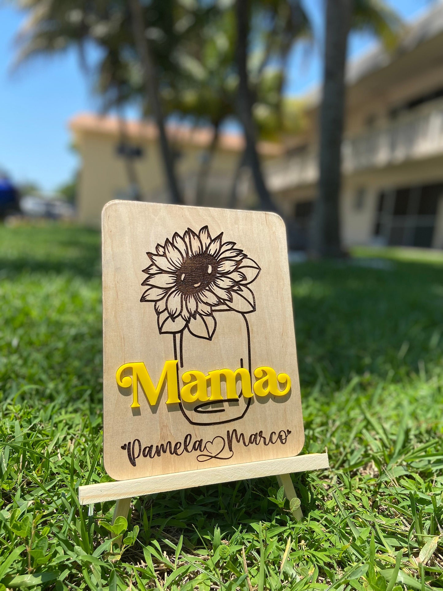 Sunflower mom plaque, Mother’s Day gift, customized Mother’s Day plaque, grandmother gift, sunflower gift, personalized mom gift