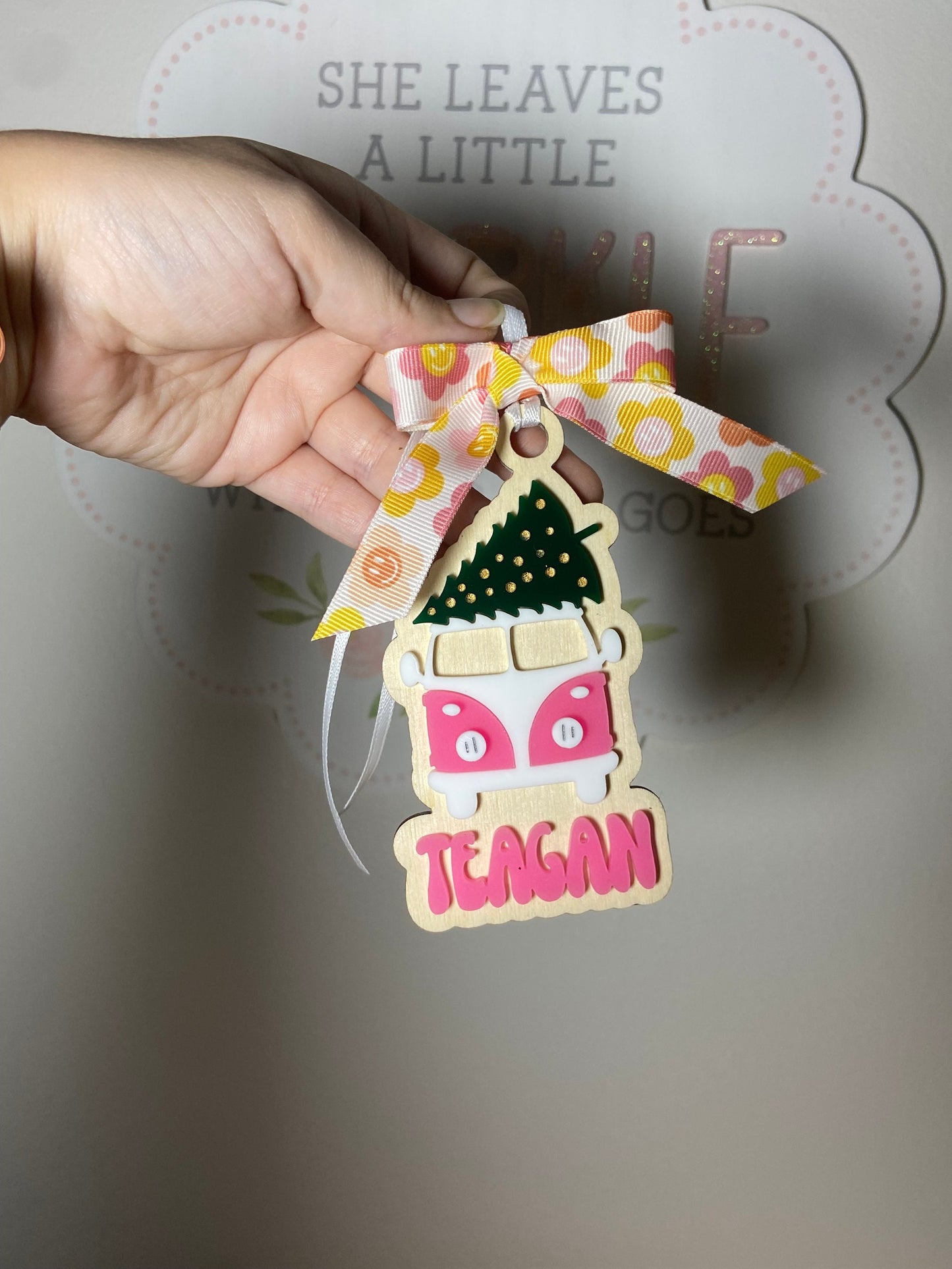 Retro van ornamnet, Volkswagen ornament, hippie van ornament, personalized van ornament, groovy ornament